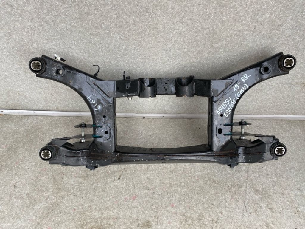 LX6Z-5035-A | Балка задньої підвіски FORD ESCAPE 19 -