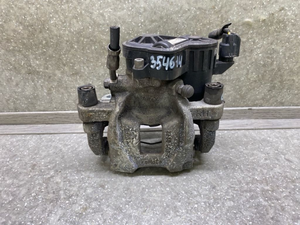 JX6Z-2386-L | Супорт гальмівний задн. прав. FORD ESCAPE 19 -