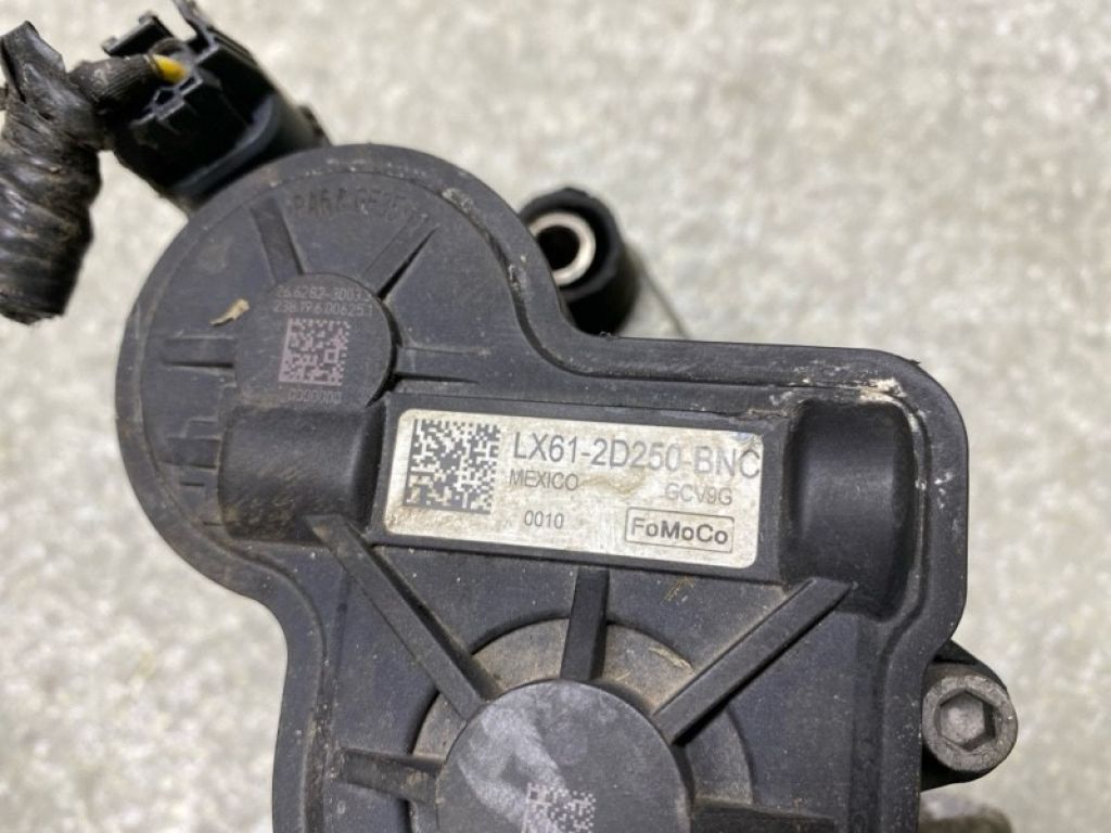 JX6Z-2386-L | Супорт гальмівний задн. прав. FORD ESCAPE 19 - - Фото 5