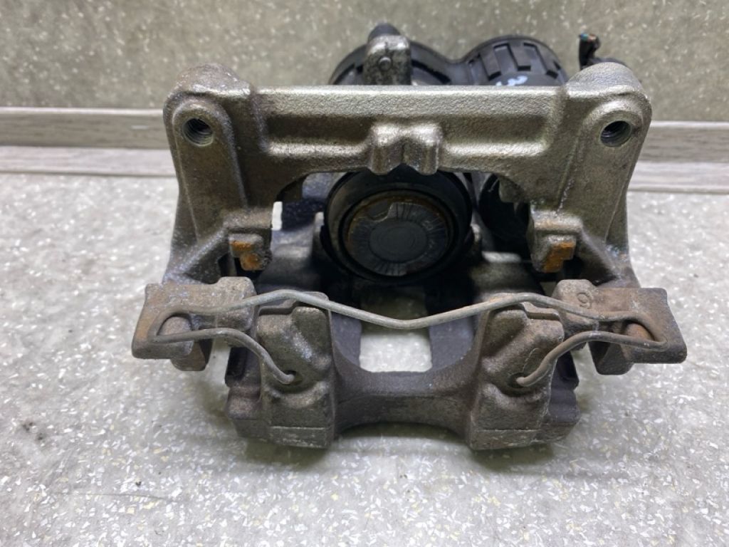 JX6Z-2386-M | Супорт гальмівний задн. лів. FORD ESCAPE 19 - - Фото 4