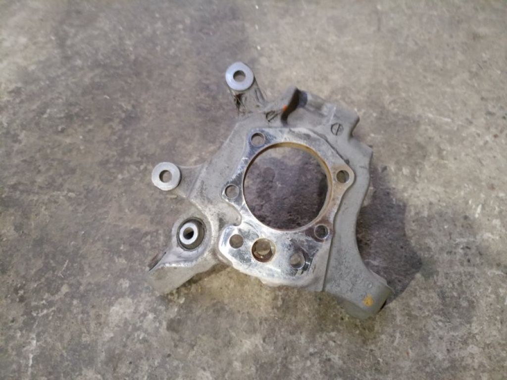 43019-JK000 | Цапфа задн. лів. INFINITI G25/G35/G37/Q40 06-14