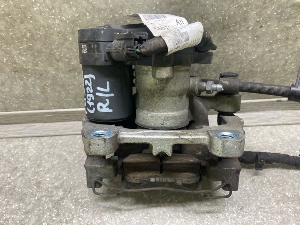 DG9Z-2553-C | Супорт гальмівний задн. лів. FORD FUSION 14- - Фото 2