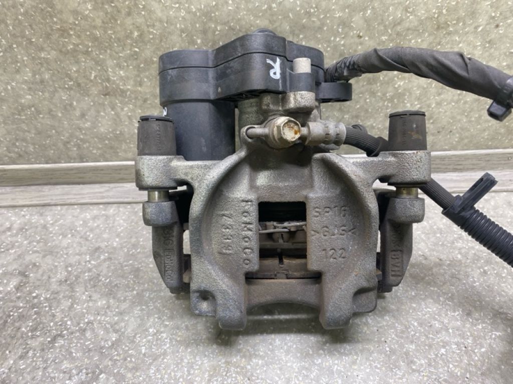 DG9Z-2552-C | Супорт гальмівний задн. прав. FORD FUSION 14-