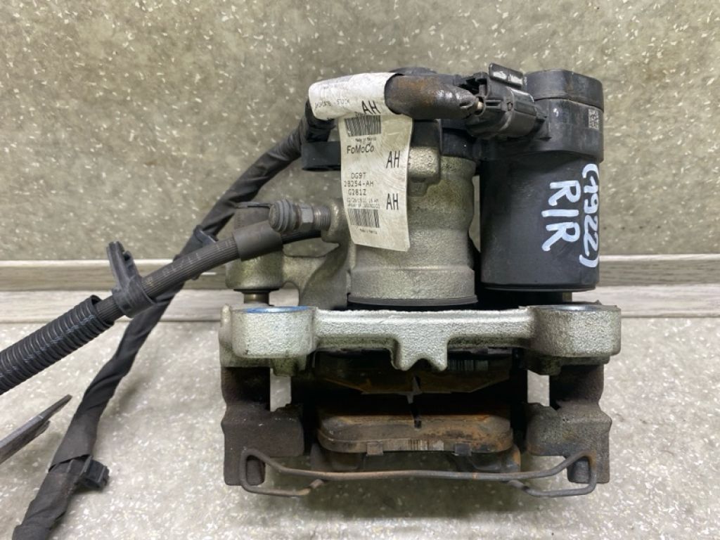 DG9Z-2552-C | Супорт гальмівний задн. прав. FORD FUSION 14- - Фото 3