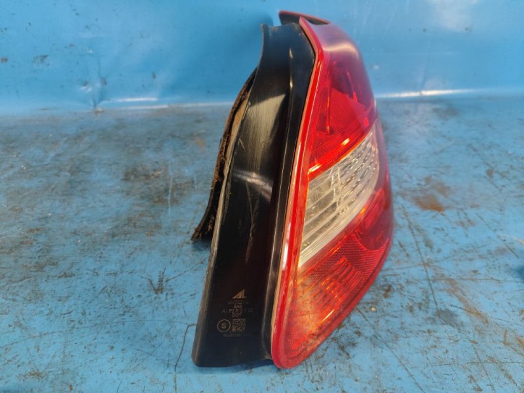 3565057L00 | Ліхтар зовнішній прав. SUZUKI KIZASHI 09-14 - Фото 4