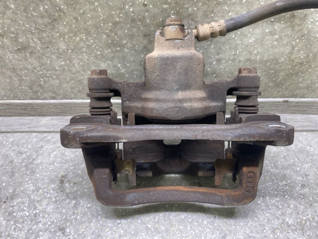 26692FE030 | Супорт гальмівний задн. лів. SUBARU FORESTER SG 02-07 - Фото 3