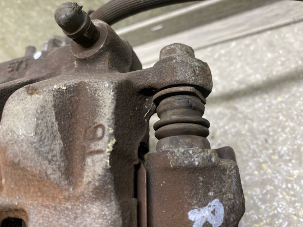 26292SC021 | Супорт гальмівний передн. прав. SUBARU FORESTER 12-19 - Фото 2