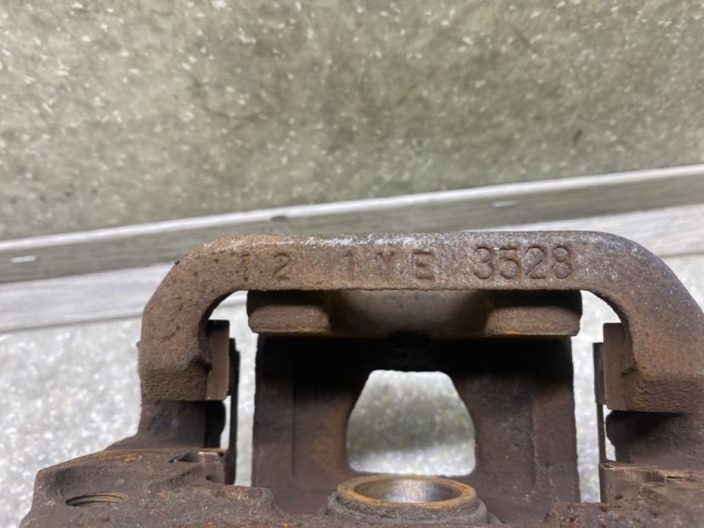 44001-1KD0A | Супорт гальмівний задн. прав. NISSAN JUKE 10-19 - Фото 4