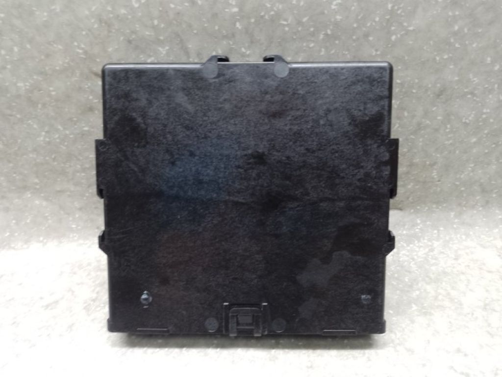 89681-47211 | Блок управления бортовой сети TOYOTA PRIUS - 30 09-17 - Фото 2