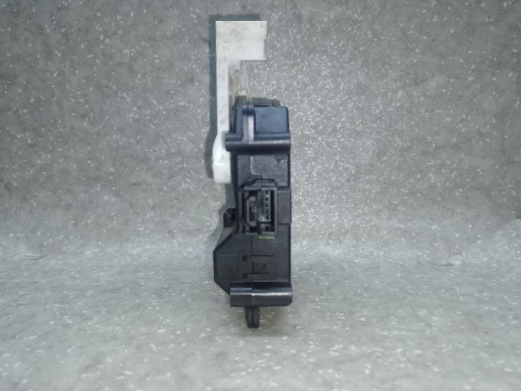 87106-47130 | Моторчик заслонки печки TOYOTA PRIUS - 30 09-17 - Фото 3