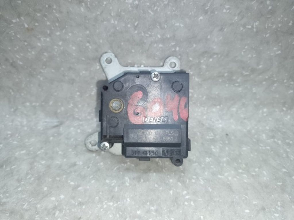 87106-12170 | Моторчик заслінки пічки TOYOTA PRIUS - 30 09-17 - Фото 2