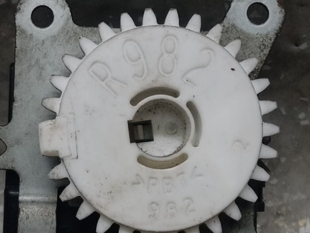 87106-12170 | Моторчик заслінки пічки TOYOTA PRIUS - 30 09-17 - Фото 4