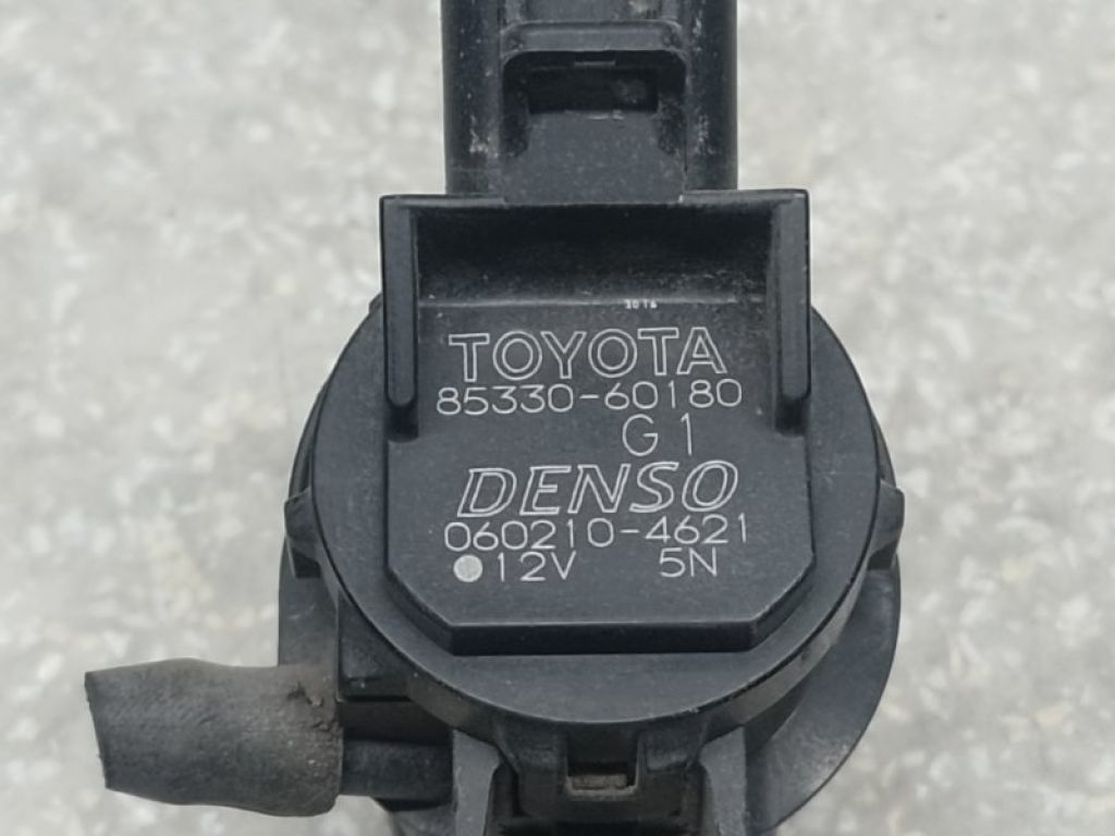 85330-60180 | Насос омывателя стекла задн. TOYOTA PRIUS - 30 09-17 - Фото 4