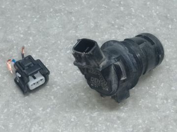 Насос омывателя стекла передн. TOYOTA PRIUS - 30 09-17