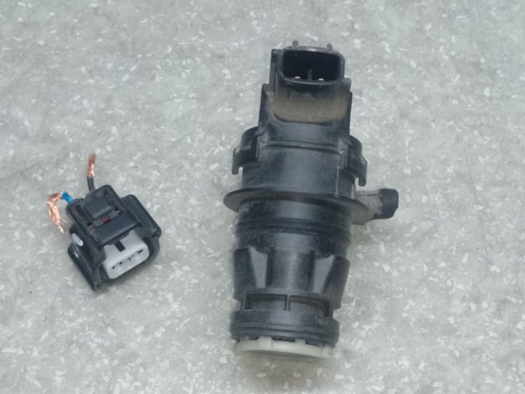 85330-47010 | Насос омывателя стекла передн. TOYOTA PRIUS - 30 09-17 - Фото 2