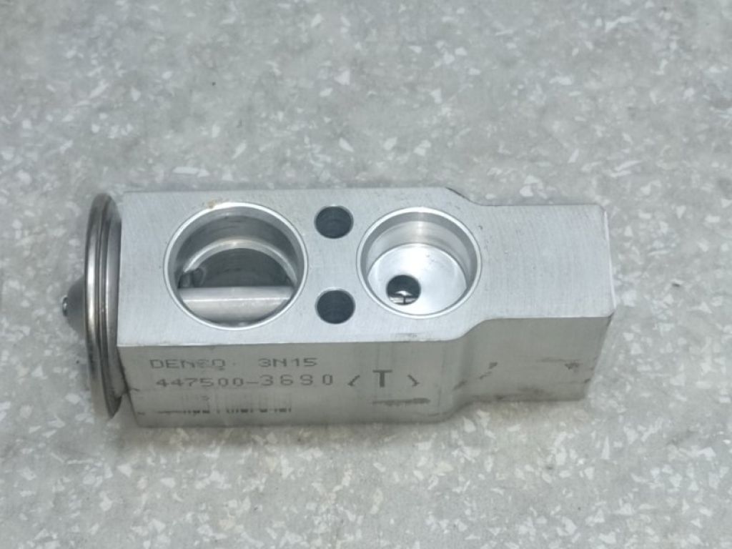 88515-47040 | Клапан кондиционера TOYOTA PRIUS - 30 09-17 - Фото 2