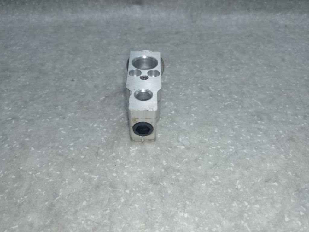 88515-47040 | Клапан кондиционера TOYOTA PRIUS - 30 09-17 - Фото 4