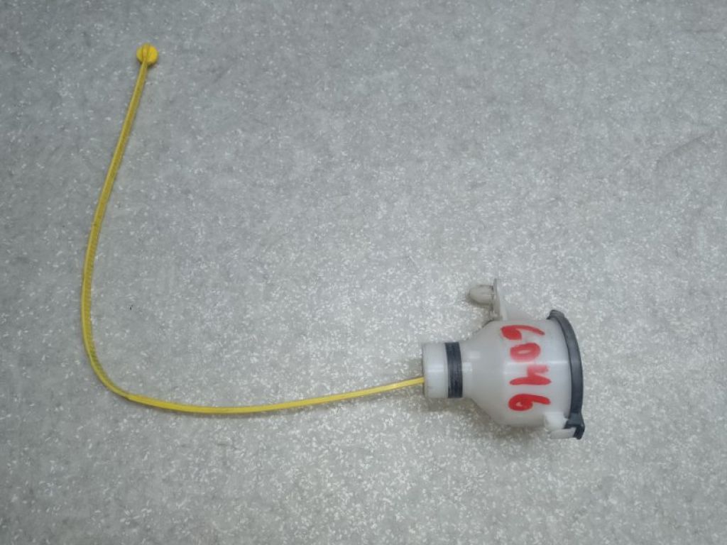 85319-47120 | Горловина бачка стеклоомывателя TOYOTA PRIUS - 30 09-17 - Фото 2