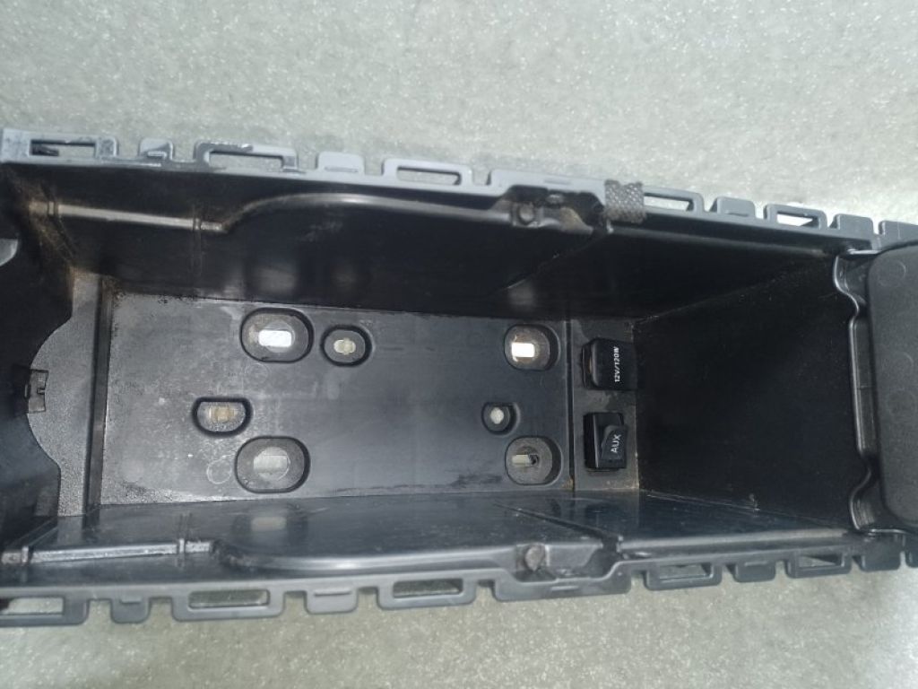 58901-47092-B3 | Подлокотник TOYOTA PRIUS - 30 09-17 - Фото 2