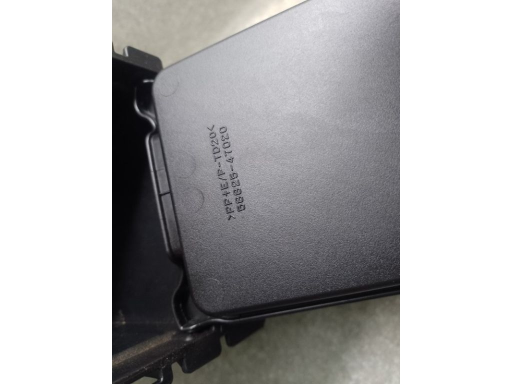 58901-47092-B3 | Подлокотник TOYOTA PRIUS - 30 09-17 - Фото 3