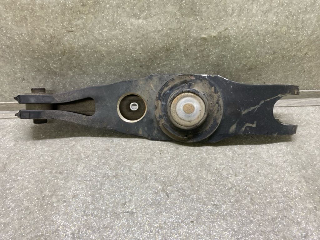 55210-4Z000 | Важіль задньої підвіски нижній поперечний HYUNDAI SANTA FE (DM) 12-18 - Фото 3