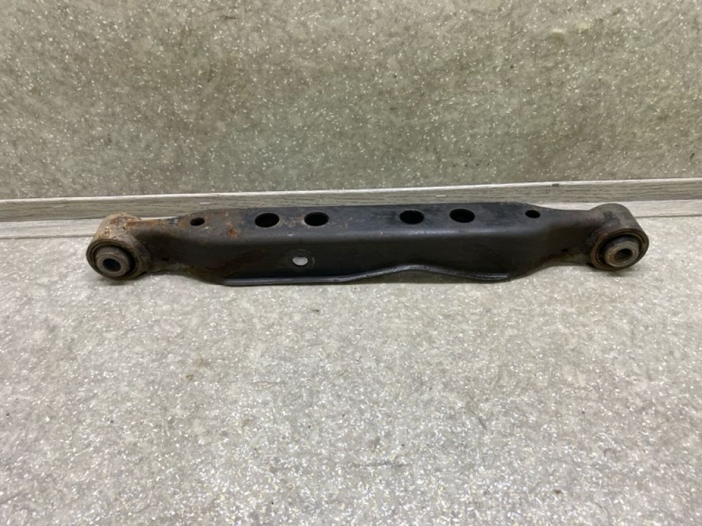 55110-1KD0A | Важіль задньої підвіски нижній поперечний NISSAN JUKE 10-19 - Фото 2