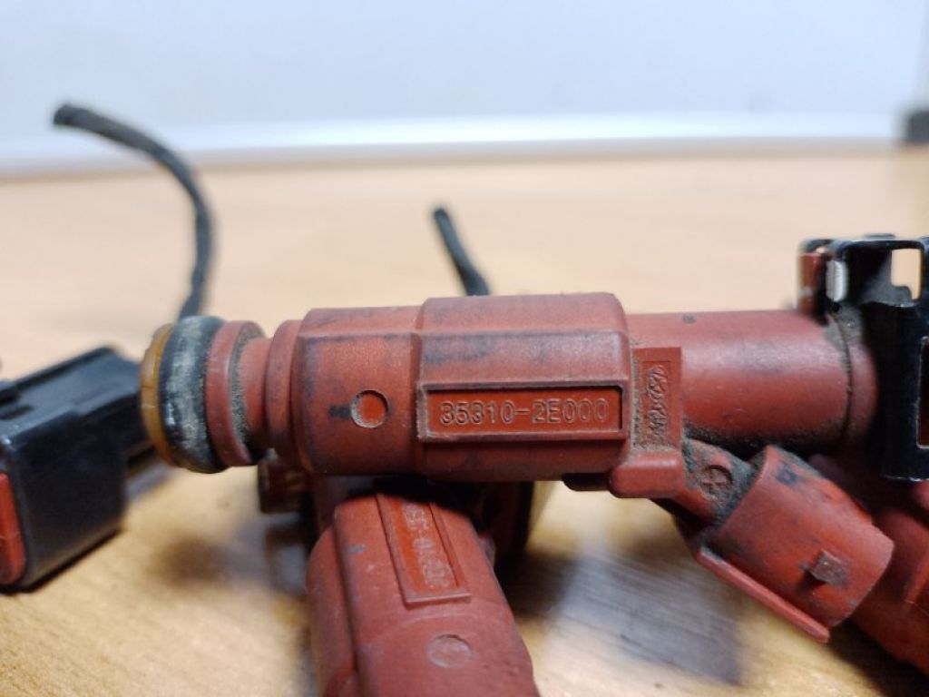 35310-2E000 | Форсунка паливна KIA SOUL AM 08-13 - Фото 4