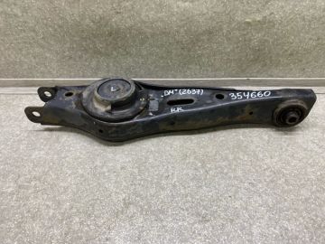 Важіль задньої підвіски нижній поперечний лів. HYUNDAI SANTA FE (DM) 12-18