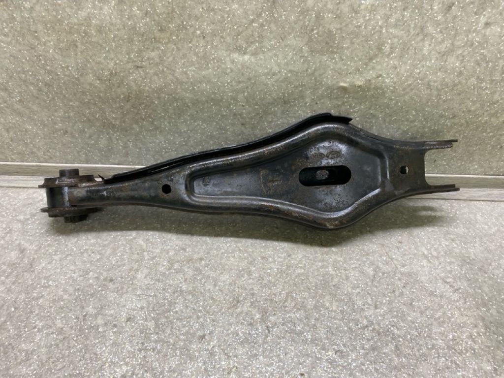 55210-4Z200 | Важіль задньої підвіски нижній поперечний лів. HYUNDAI SANTA FE (DM) 12-18 - Фото 3