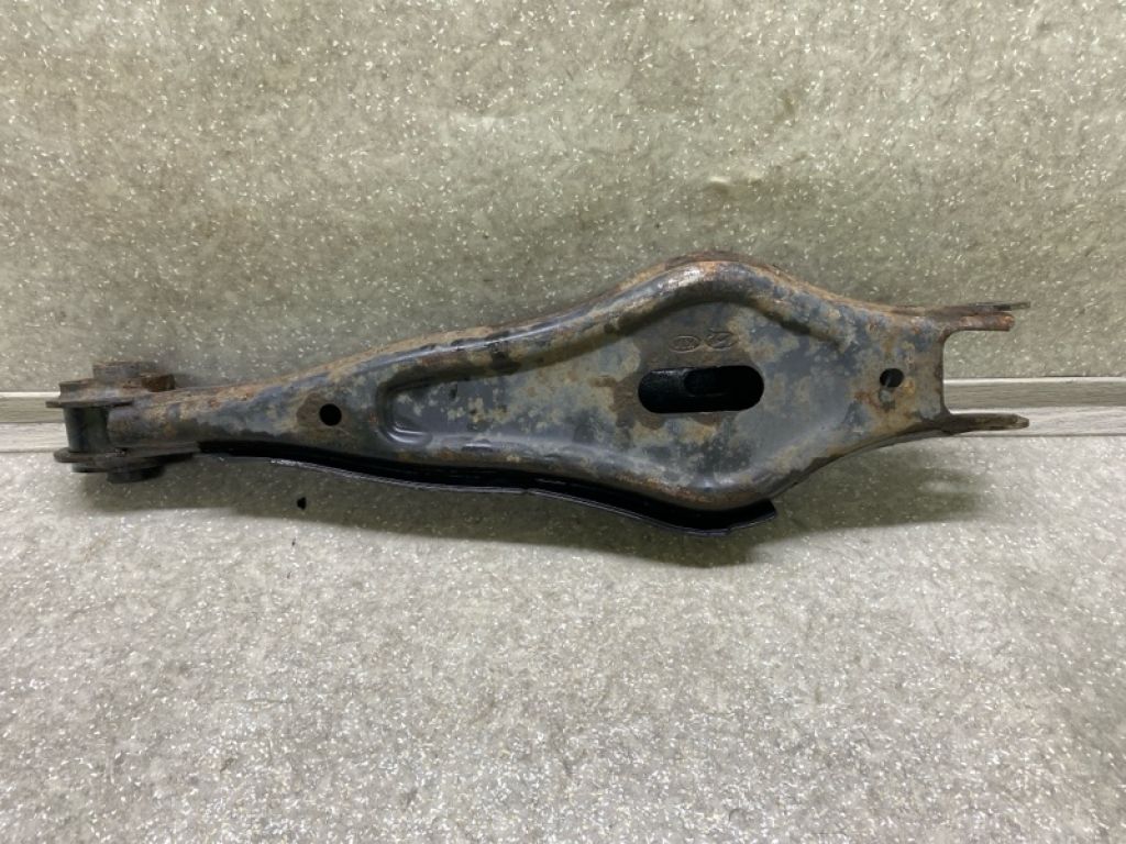 55220-4Z200 | Важіль задньої підвіски нижній поперечний прав. HYUNDAI SANTA FE (DM) 12-18 - Фото 3