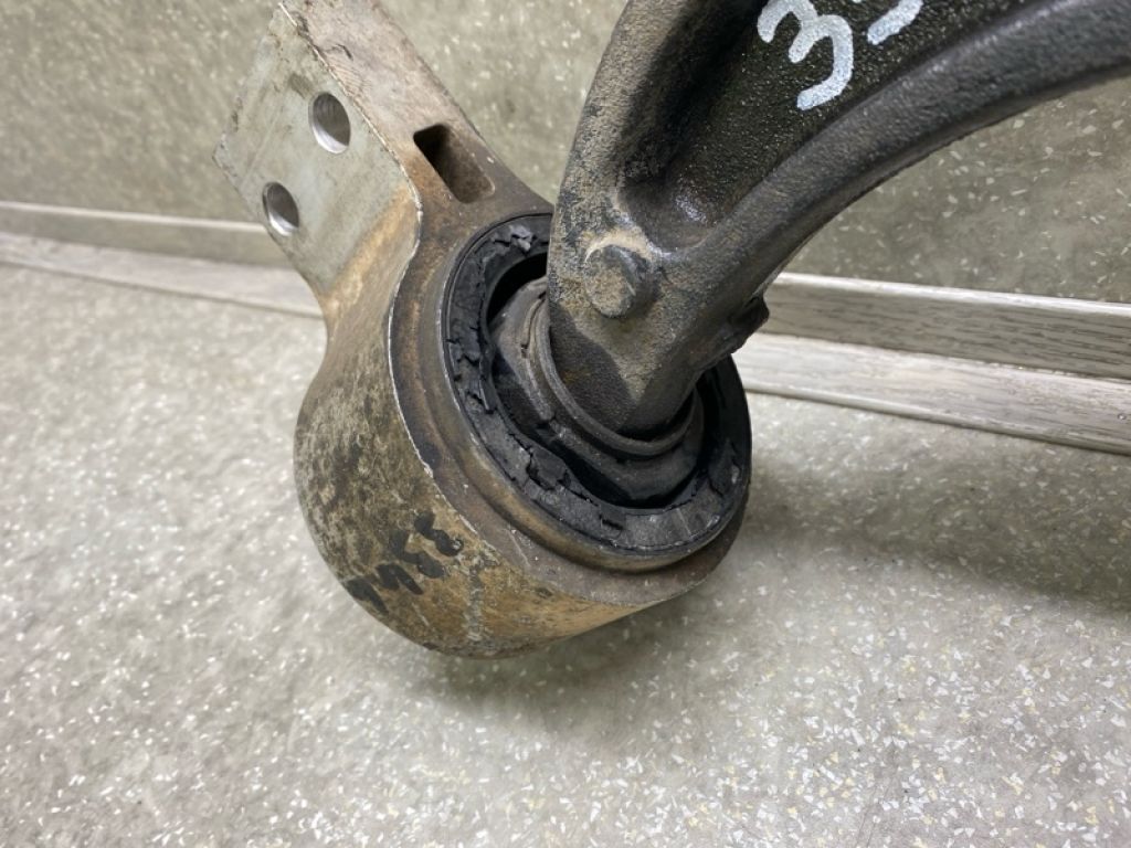 DA5Z-3078-A | Рычаг передней подвески нижний прав. FORD FLEX 08-19 - Фото 3