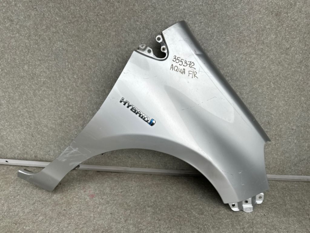 53801-52130 | Крыло переднее прав. TOYOTA PRIUS C/AQUA 11-14