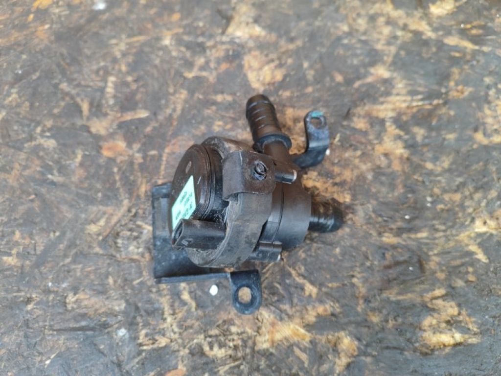 GV61-18D473-AC | Помпа охолодження електрична FORD ESCAPE 12-19