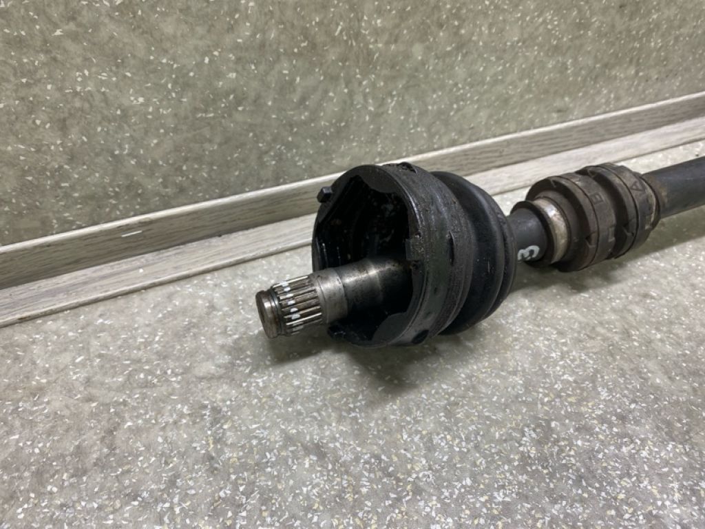 39100-1KD0A | Привід передній прав. NISSAN JUKE 10-19 - Фото 3