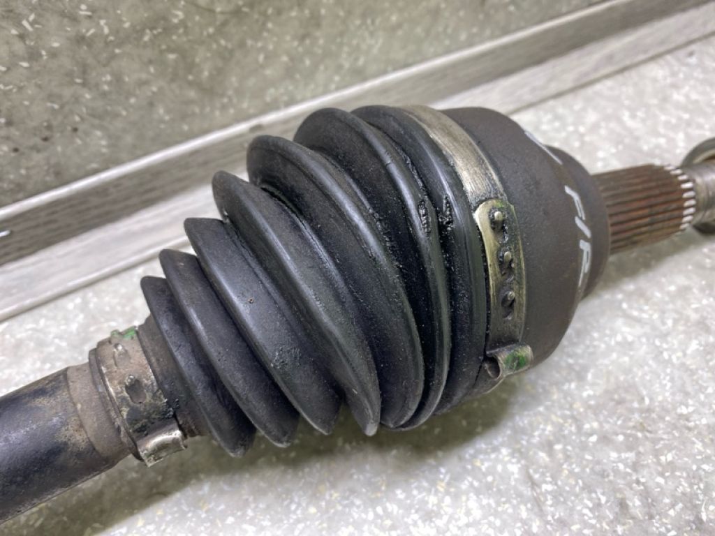 39100-1KD0A | Привід передній прав. NISSAN JUKE 10-19 - Фото 4