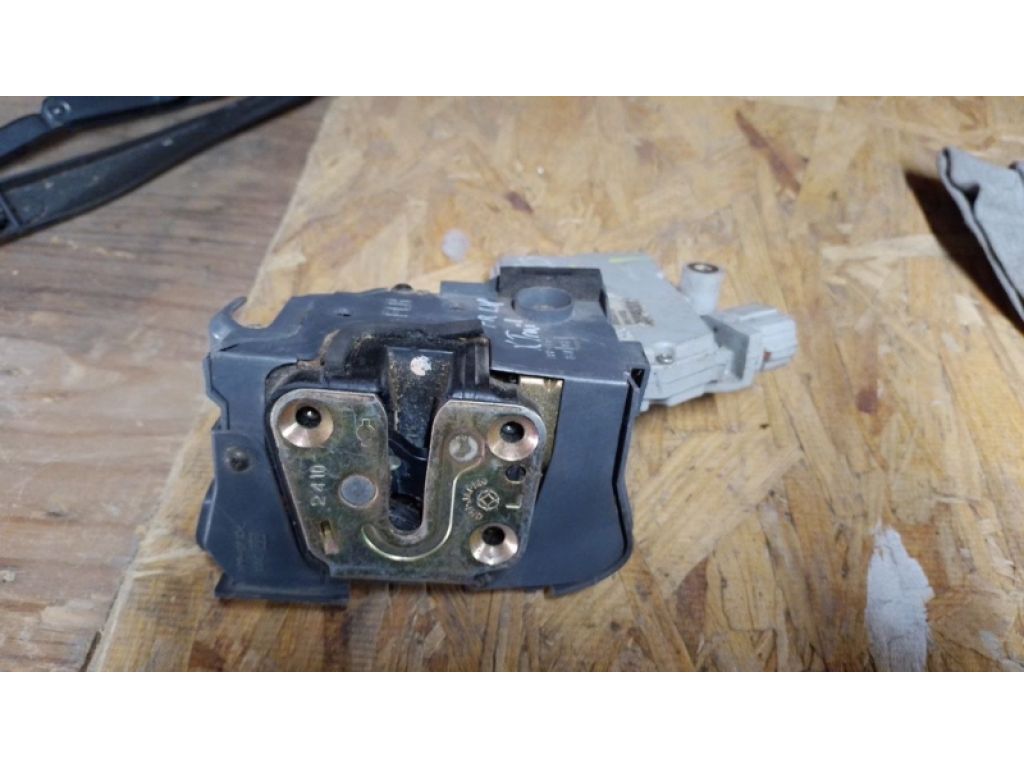 805533Y510 | Замок двері передн. лів. NISSAN X-TRAIL T30 01-07 - Фото 6