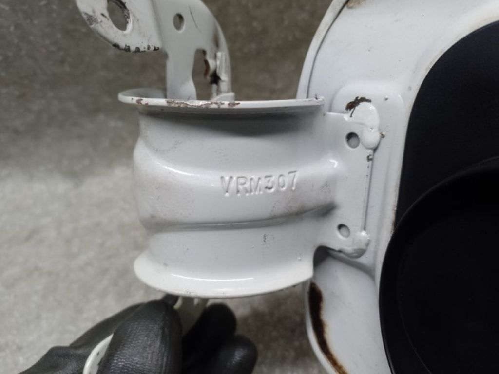 63910-TZ3-A00ZZ | Лючок паливного бака ACURA TLX 14-17 - Фото 4