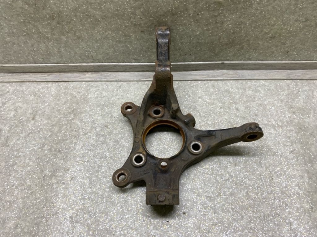 51716-F2000 | Кулак поворотний прав. HYUNDAI ELANTRA AD 16- - Фото 2