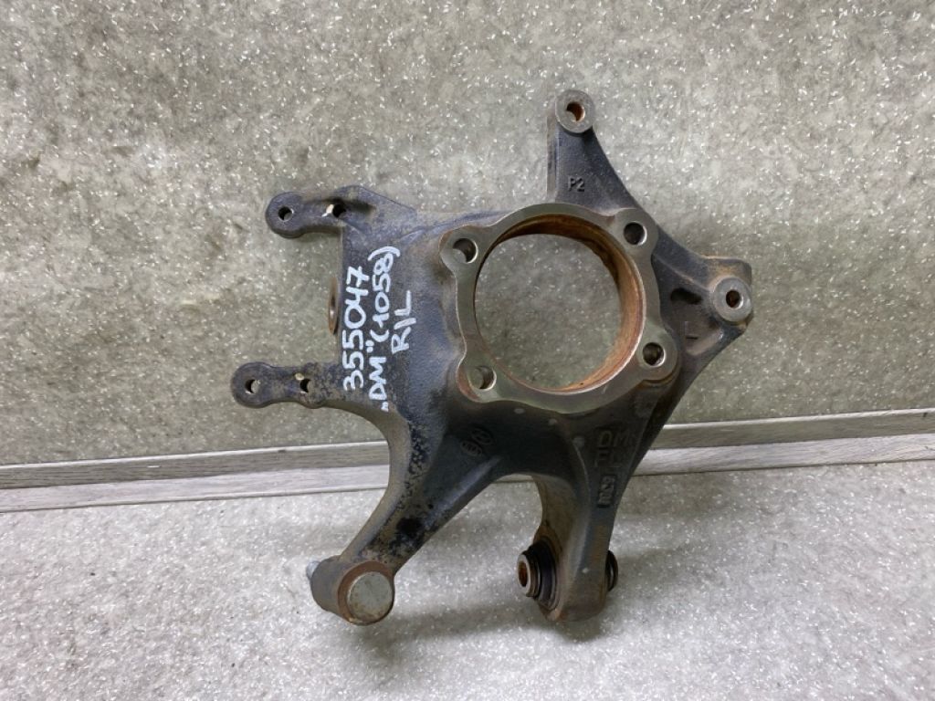 52710-2W500 | Цапфа лів. HYUNDAI SANTA FE (DM) 12-18