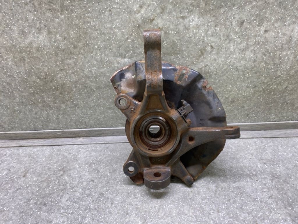 51716-1R503 | Кулак поворотний прав. HYUNDAI ACCENT RB 10-