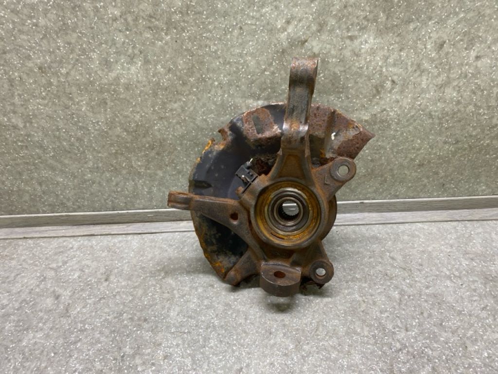 51715-1R503 | Кулак поворотний лів. HYUNDAI ACCENT RB 10-