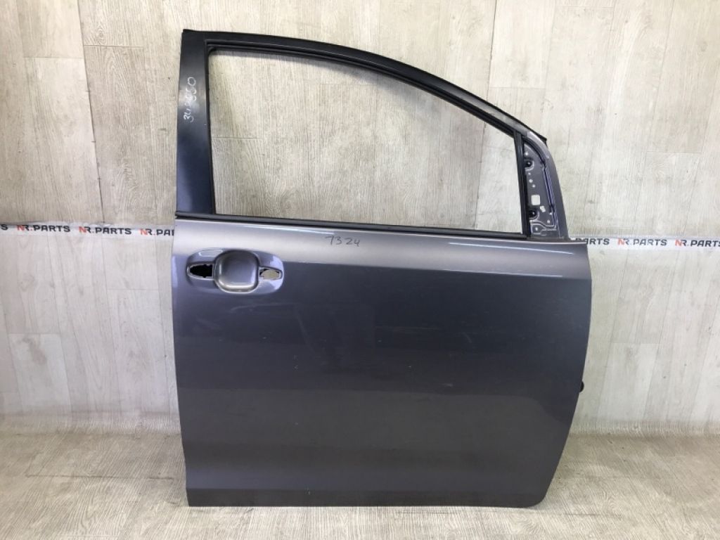67001-08060 | Двері передн. прав. TOYOTA SIENNA 11-16