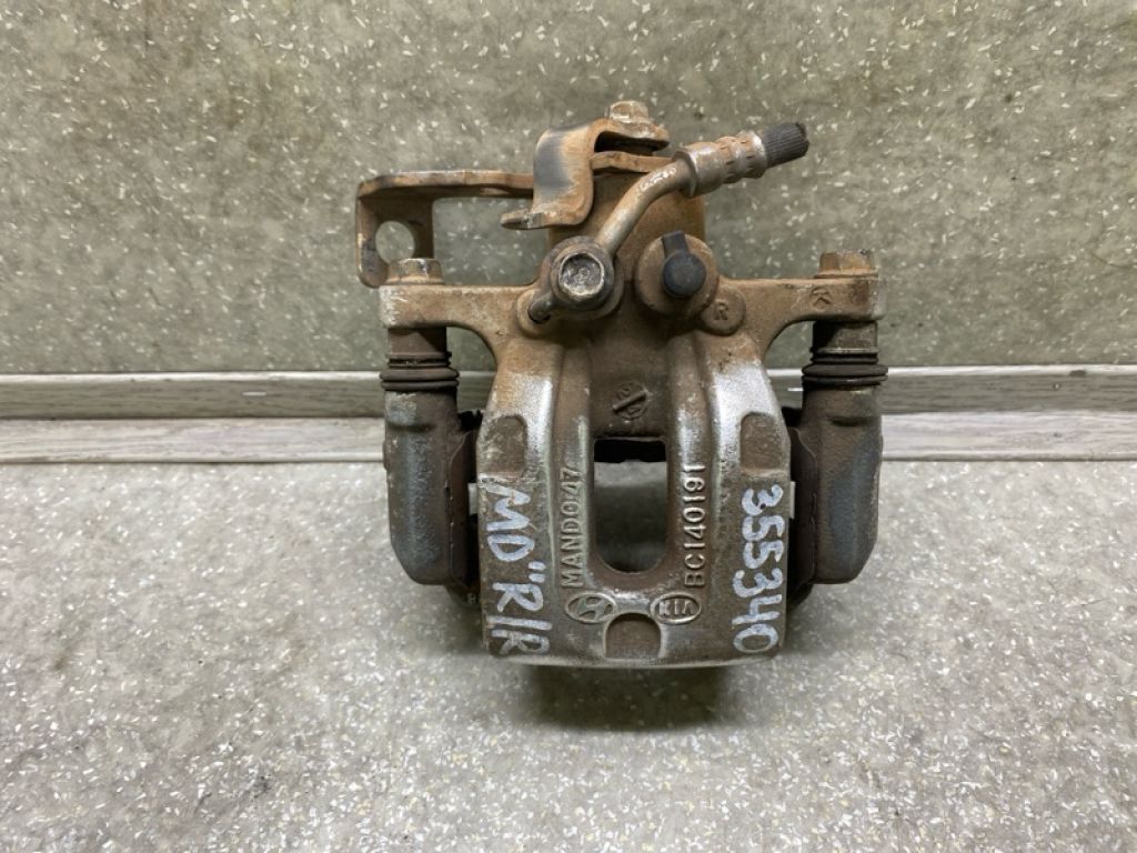 58230-3X300 | Супорт гальмівний задн. прав. HYUNDAI ELANTRA MD 10-15