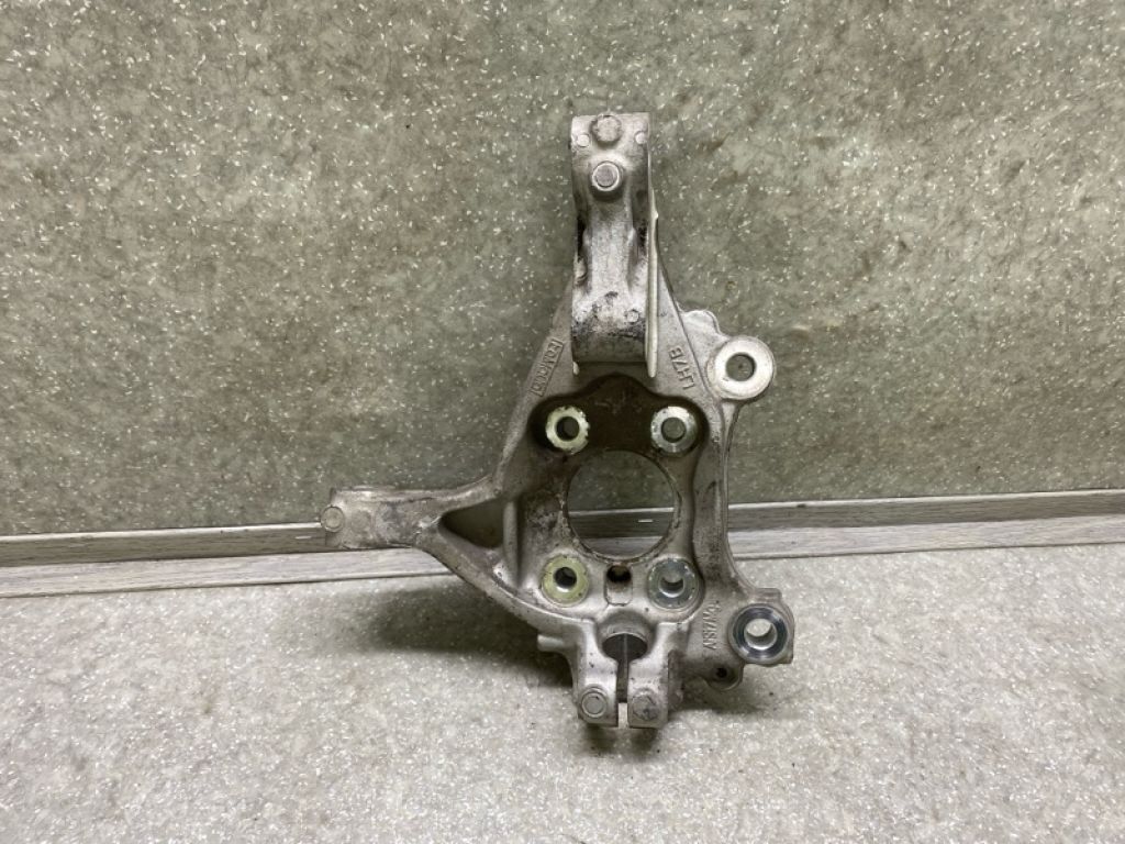 DG9Z-3K186-B | Кулак поворотний лів. FORD FUSION 14- - Фото 2