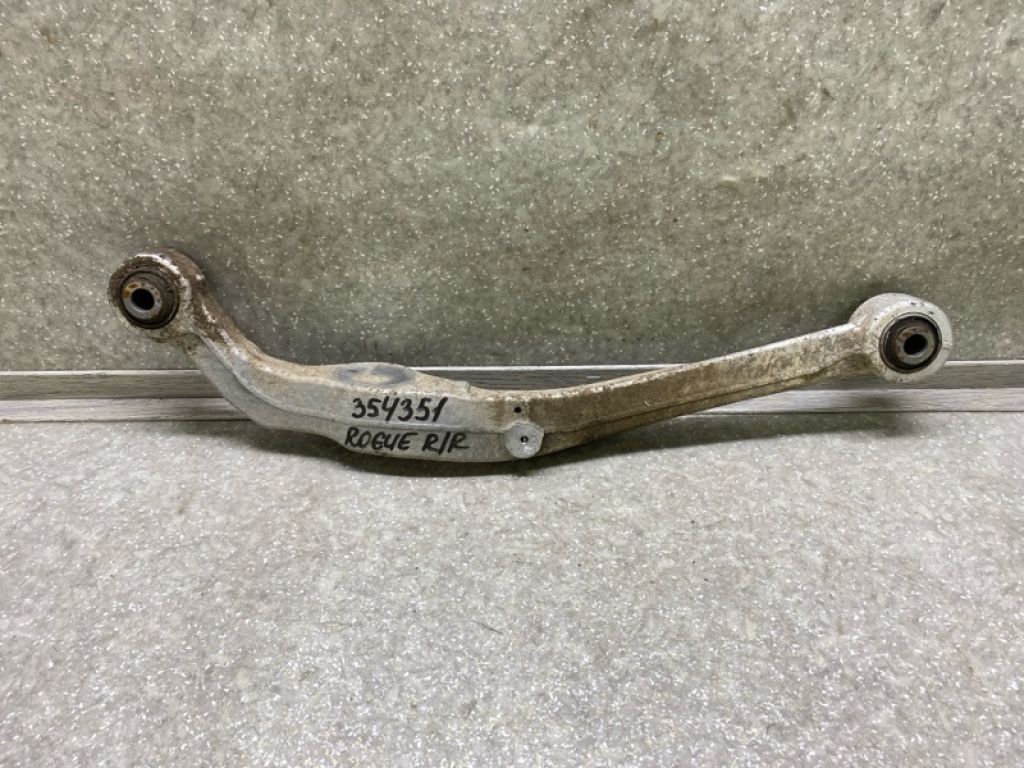 55120-JD02B | Важіль задньої підвіски поперечний верхній прав. NISSAN X-TRAIL/ROGUE T32 13-20