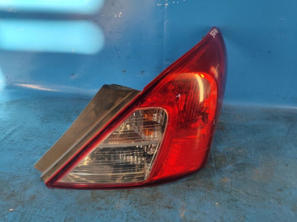 265503AN0A | Ліхтар зовнішній прав. NISSAN VERSA B17 11-19