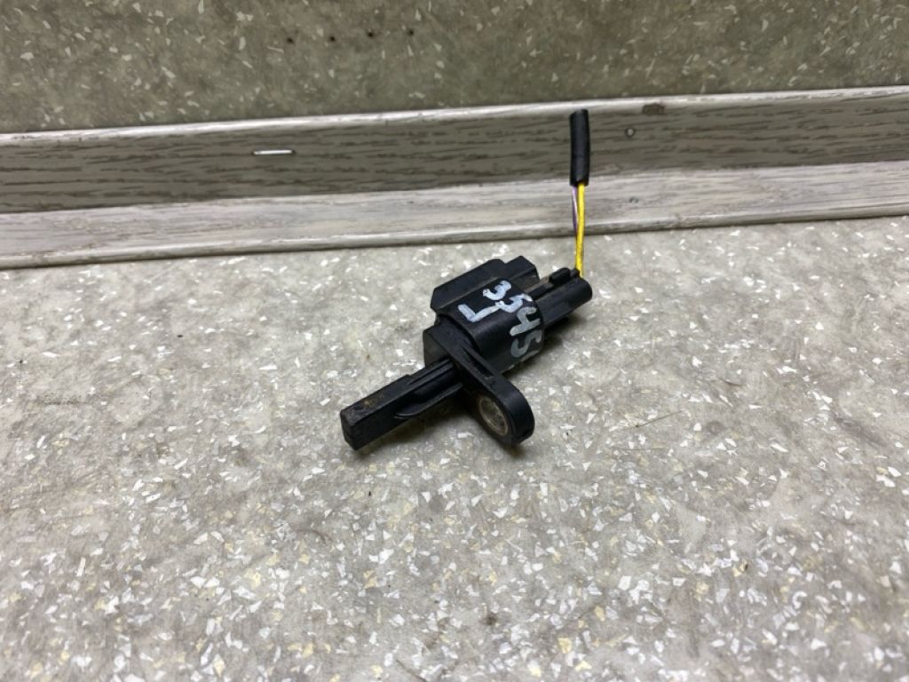 JX6Z-2C204-C | Датчик ABS передн. FORD ESCAPE 19 -