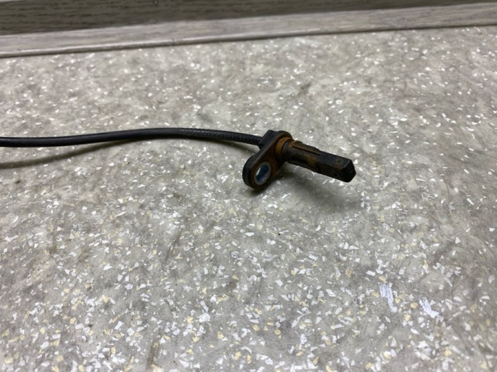 B45A-43-70XA | Датчик ABS передн. лів. MAZDA 3 BM 13-19 - Фото 2