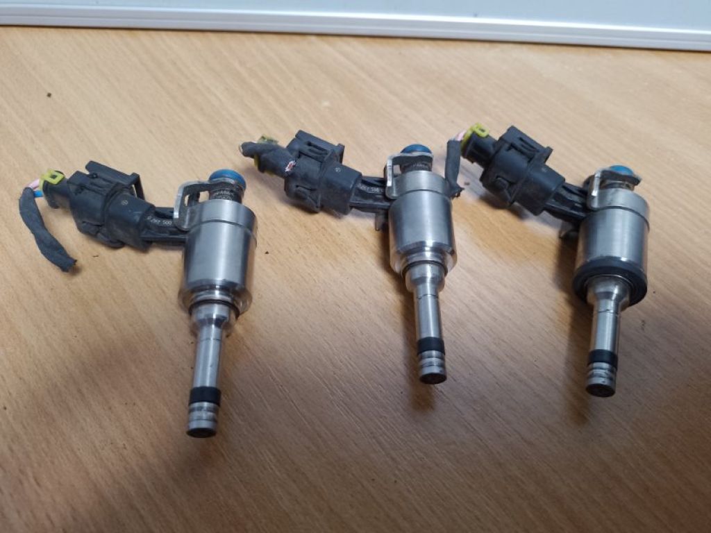 35310-2B130 | Форсунка паливна HYUNDAI ACCENT RB 10-