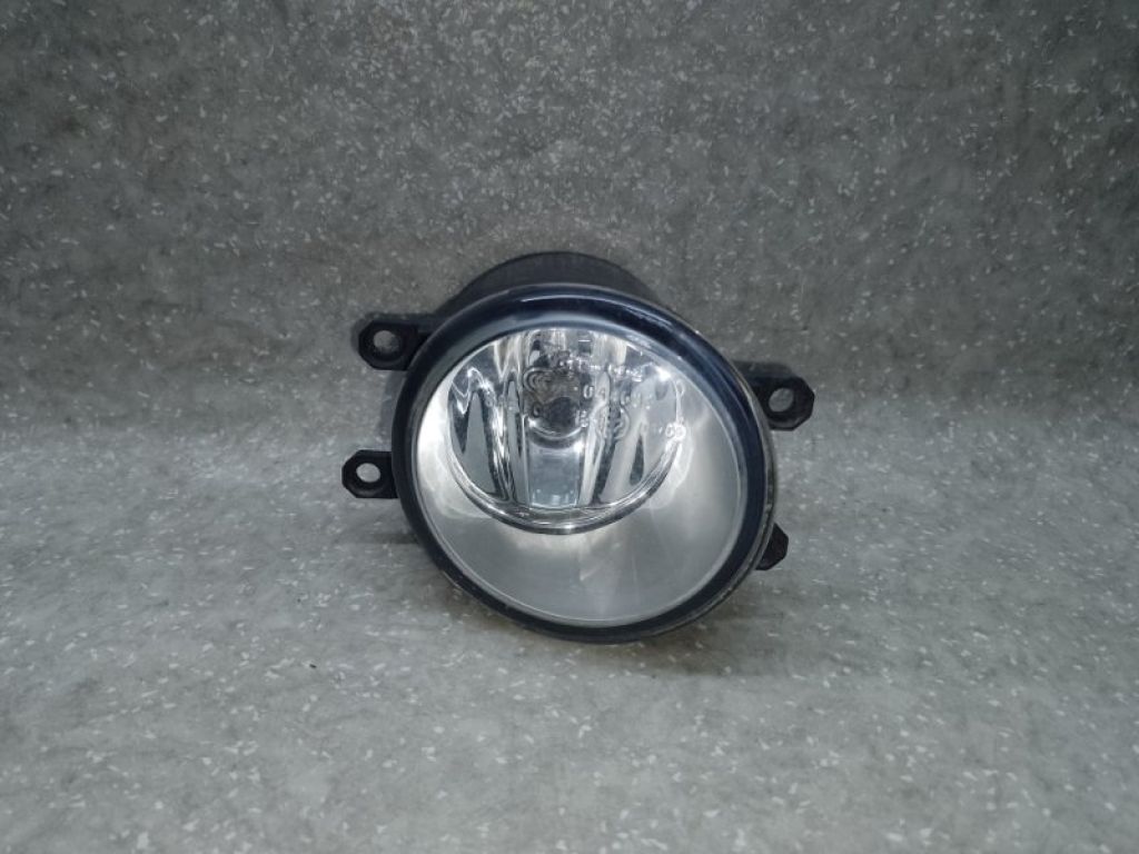 81210-0D041 | Протитуманна фара прав. TOYOTA CAMRY 40 06-11